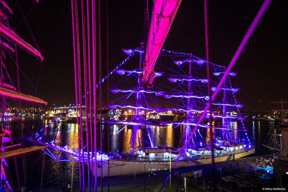 Laser show on the quayside