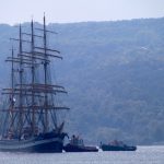 Kruzenshtern enters Varna, with a little help from her friends