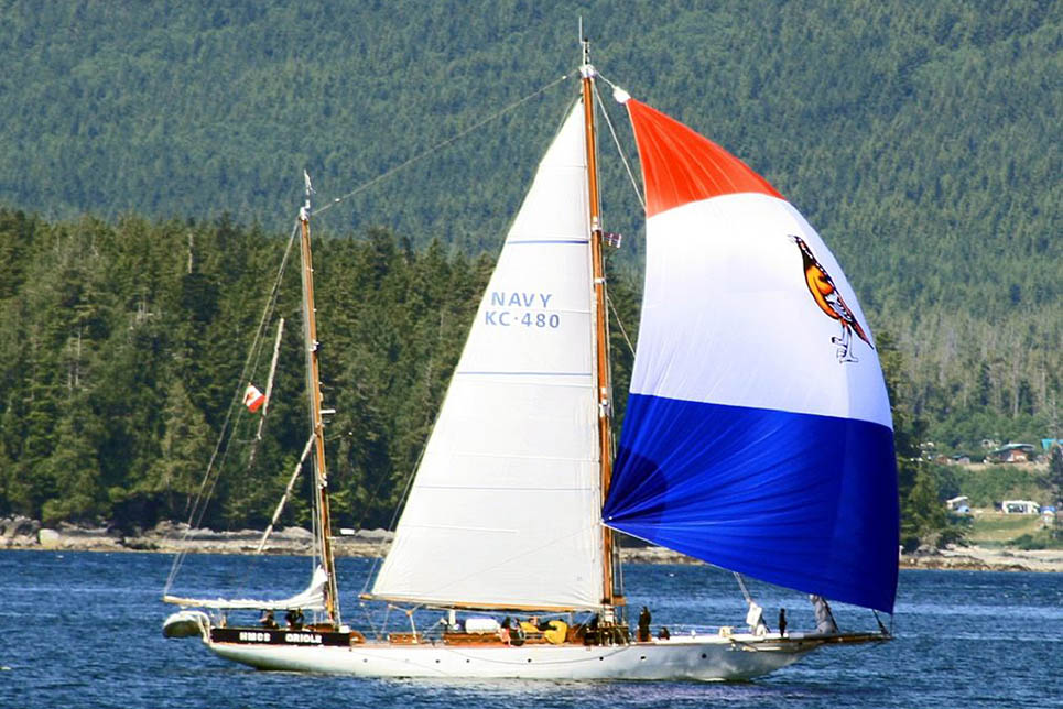 ORIOLE (HMCS) Sail On Board