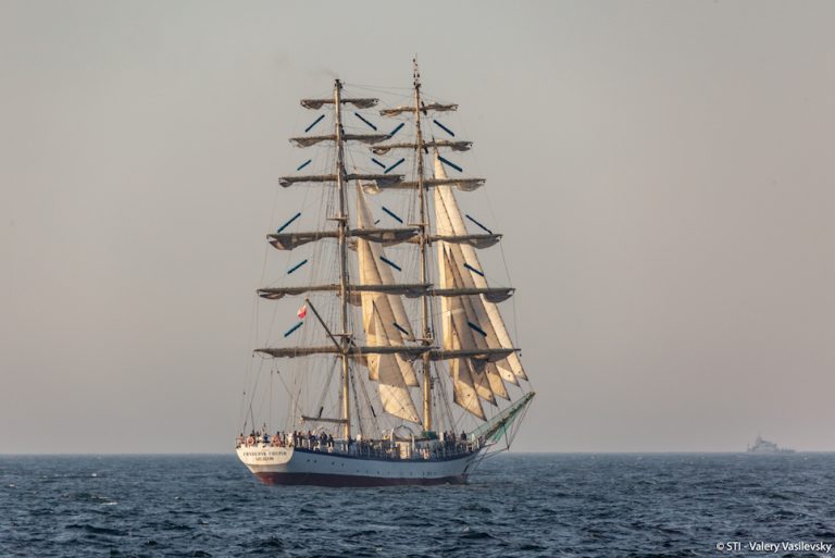 tall ship fryderyk chopin