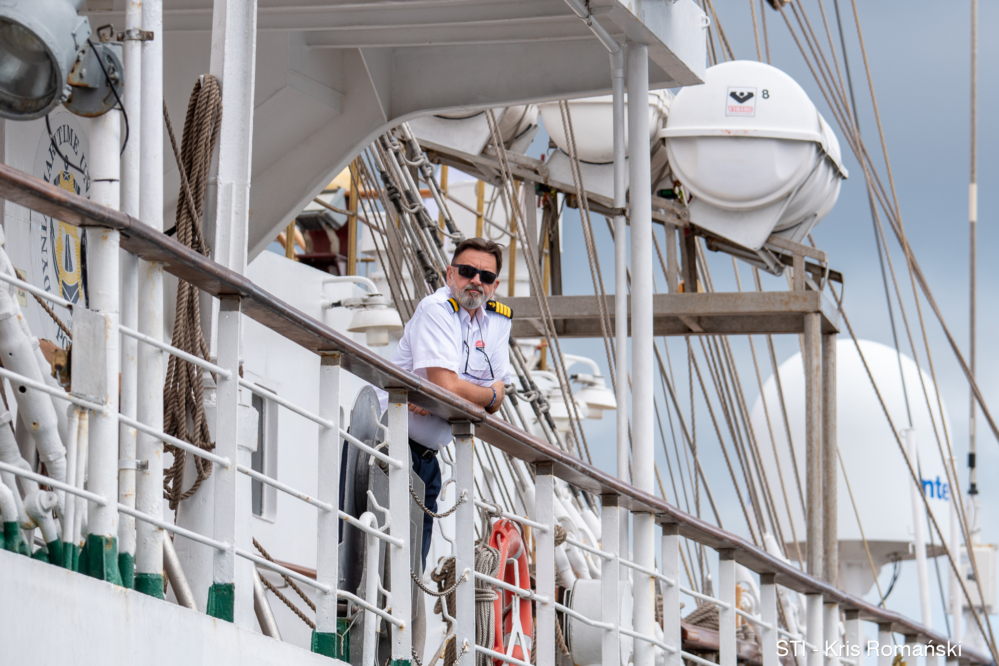 Captain - Dar Mlodziezy