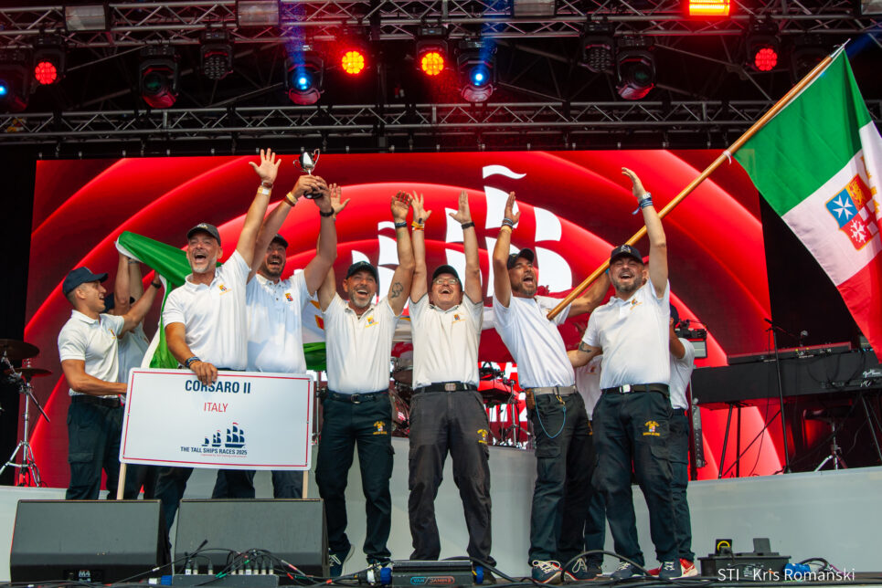 aberdeen prize giving kris romanski-08